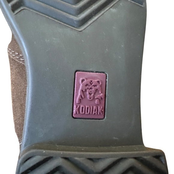 KODIAK BRIA CHELSEA BROWN SUEDE WATERPROOF BOOTS SIZE 9 - Picture 9 of 13